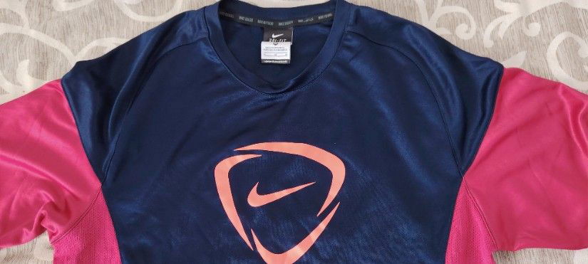 Tricou Nike marimea M