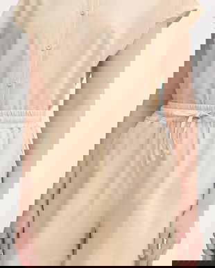 Gaudi pantaloni scurți pentru femei