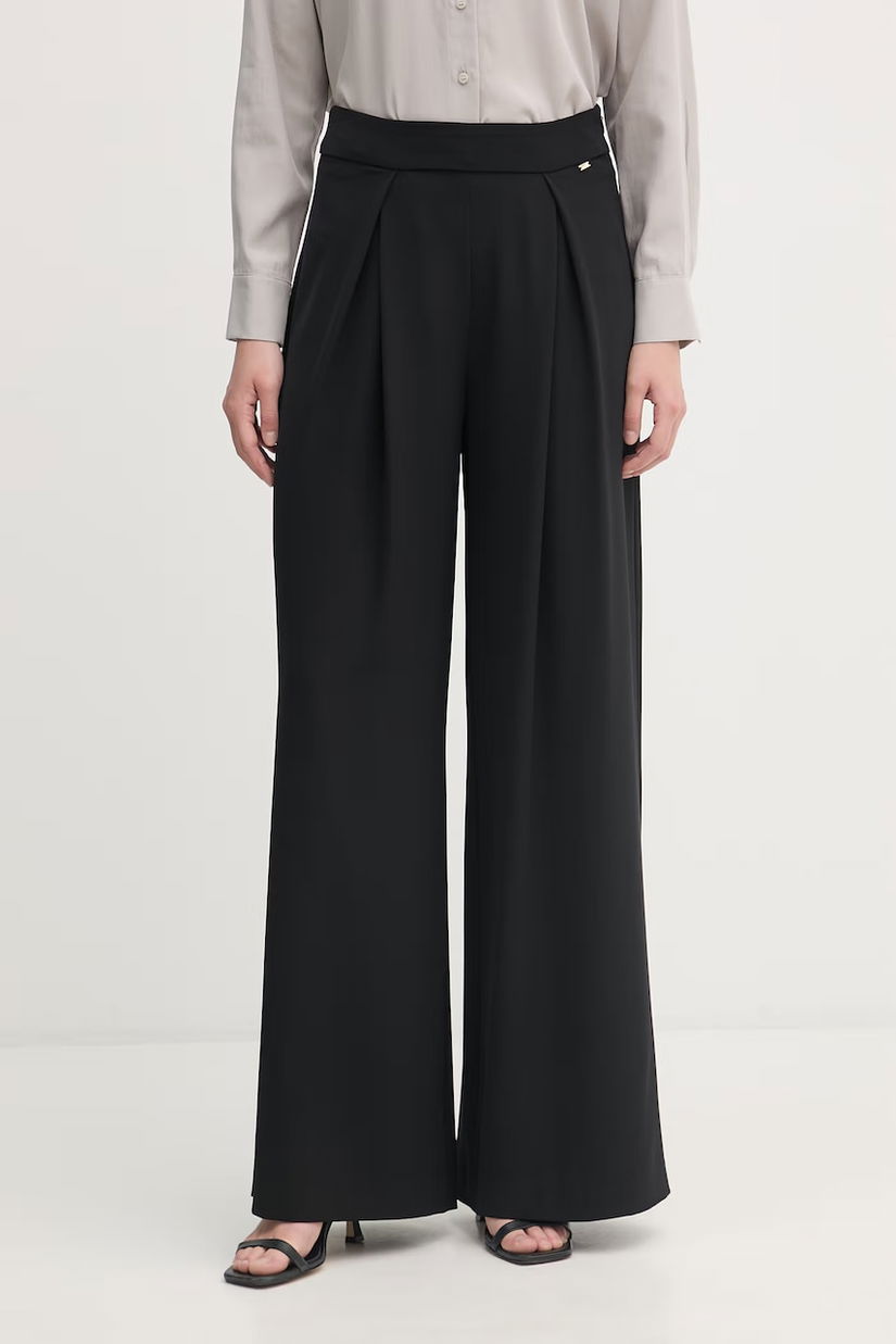 Gaudi pantaloni pentru femei