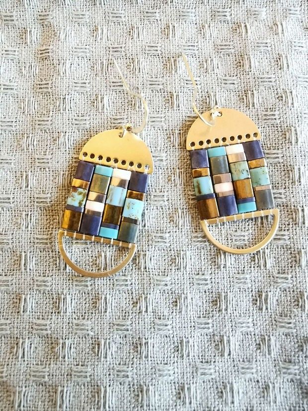 Cercei Boho Dangle cu Tila albastru si bronz, tortite placate cu aur 14k