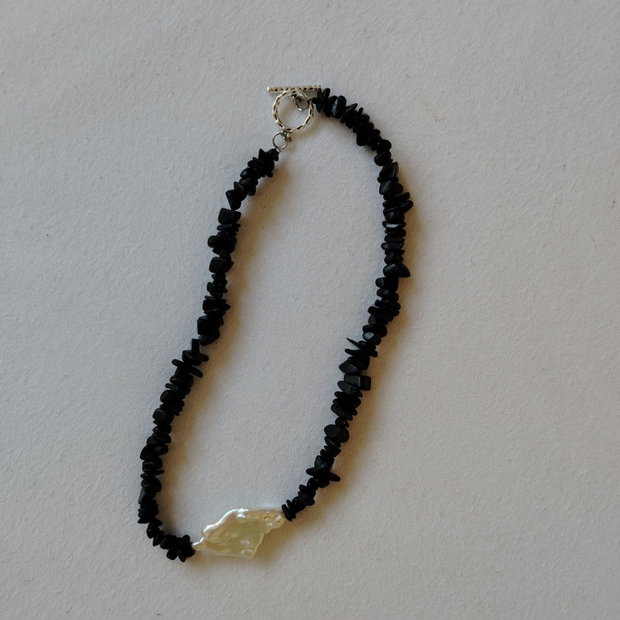 Colier din pietre de onix și perla baroc