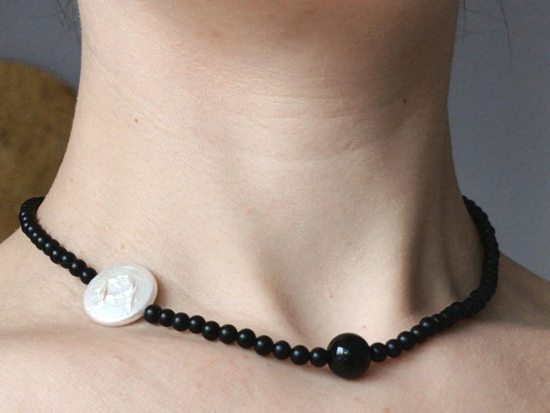 Colier din pietre de onix și perla baroc