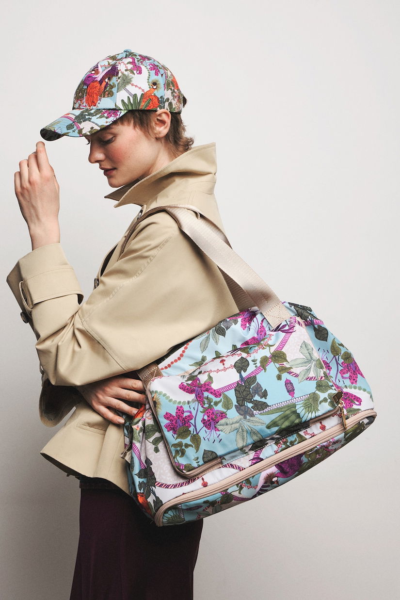 Medicine geantă pentru cabină pentru femei