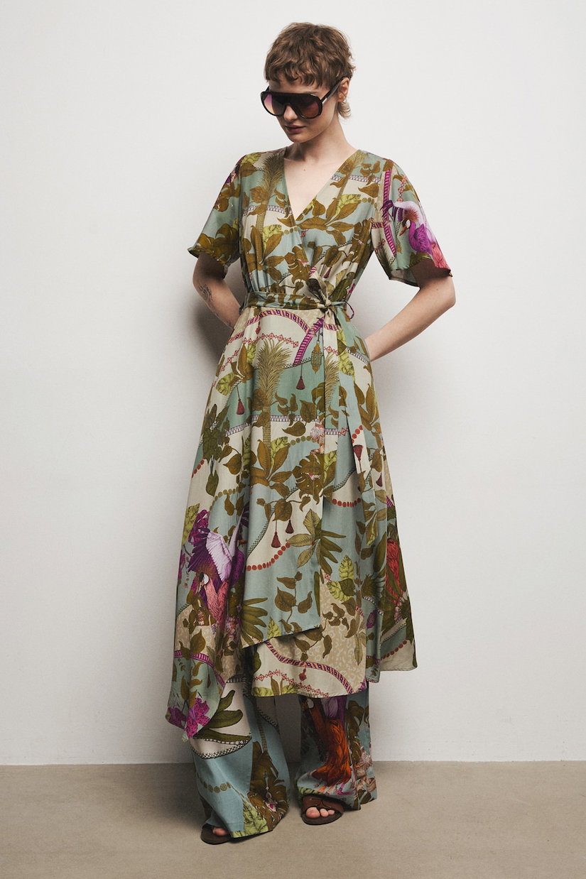 Medicine rochie petrecută cu adaos de in