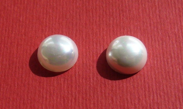 (2 bucati) Perle Mallorca cabochon 10x5 mm