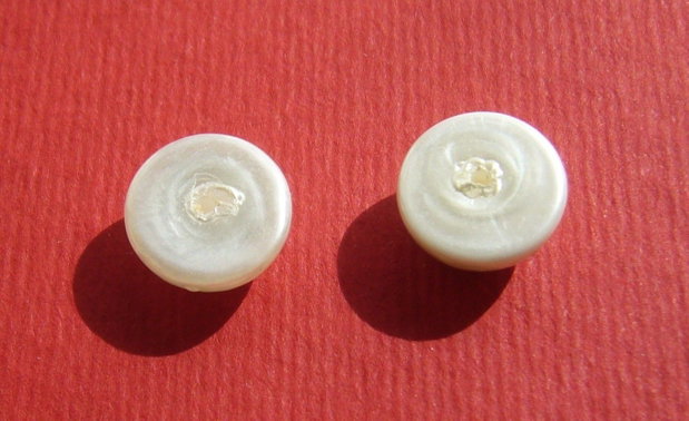 (2 bucati) Perle Mallorca cabochon 10x5 mm