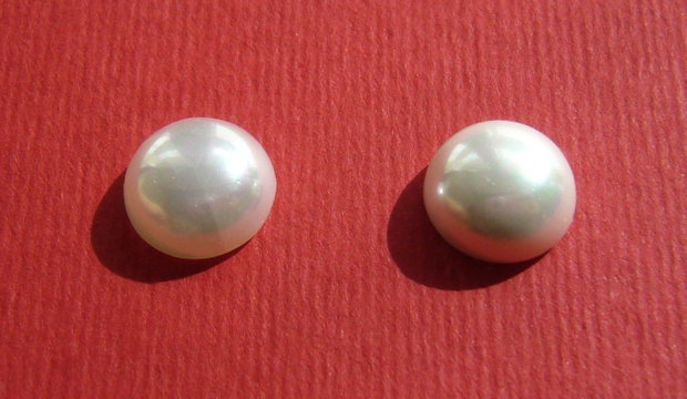 (2 bucati) Perle Mallorca cabochon 10x5 mm
