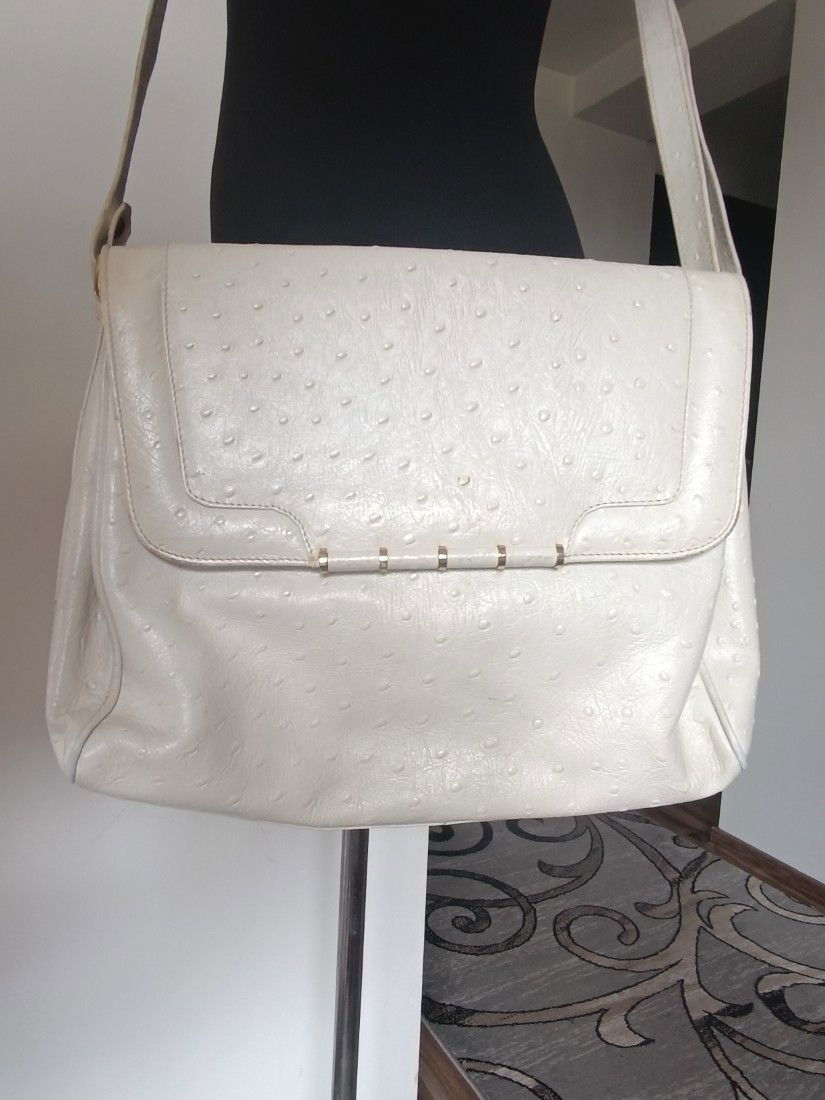 Geanta din piele de strut