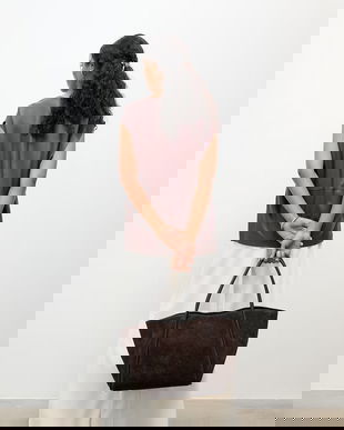 Answear.LAB geantă de mână din piele întoarsă Unscripted Collection