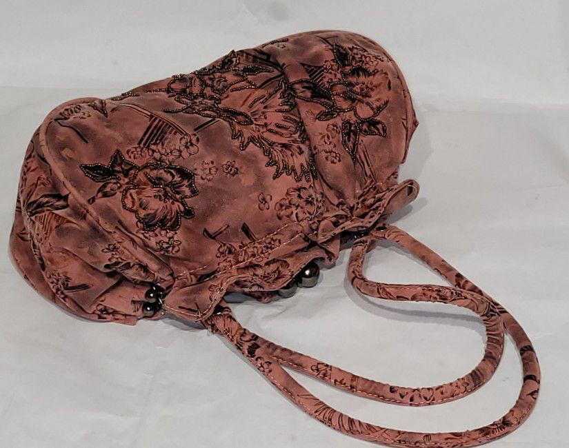 Geanta vintage catifea