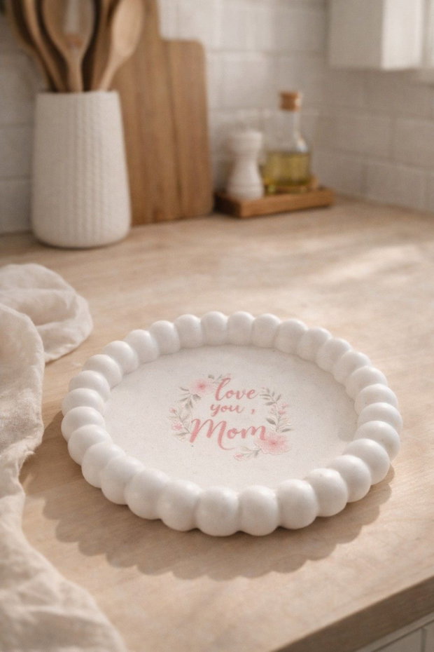 Tavita ceramica handmade TE IUBESC MAMA, cadou pentru mama, suport bijuterii delicat, decor minimalist, produs unic lucrat manual in Romania