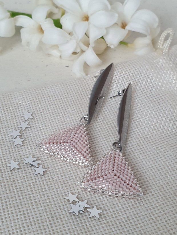Cercei eleganți argintii cu mărgele Miyuki roz pudrat