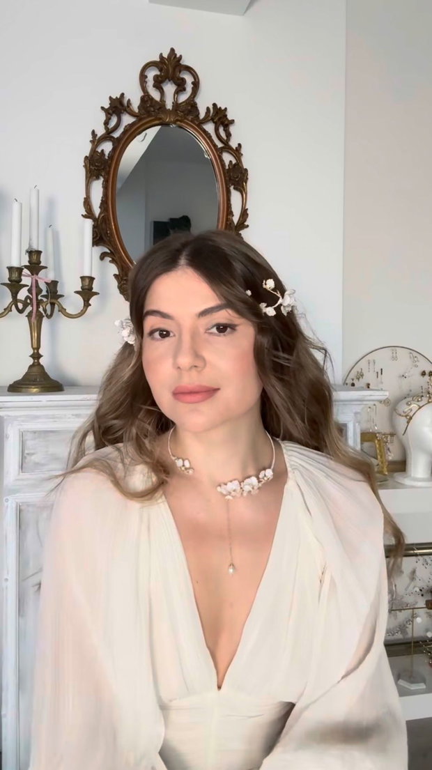 Ace de par/accesoriu mireasa cu flori albe