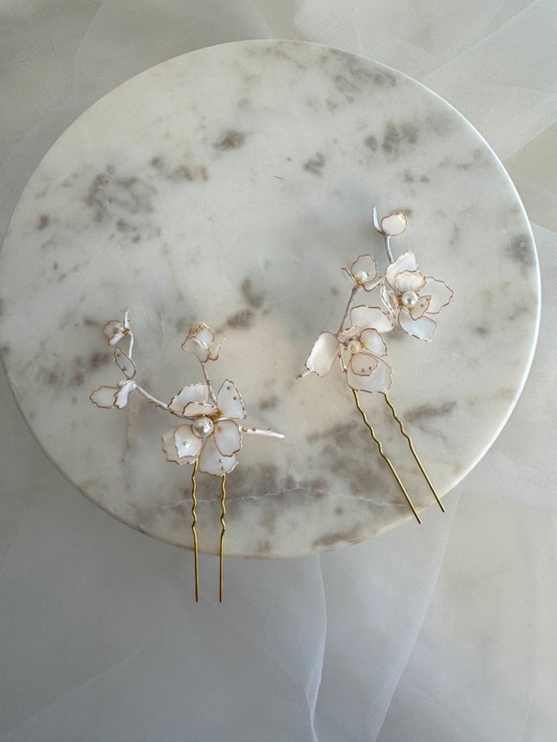 Ace de par/accesoriu mireasa cu flori albe
