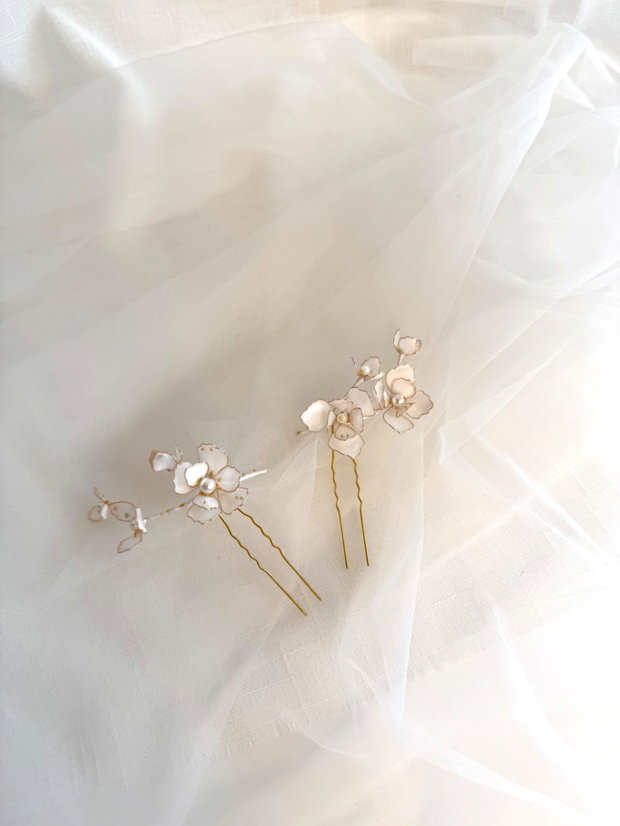 Ace de par/accesoriu mireasa cu flori albe