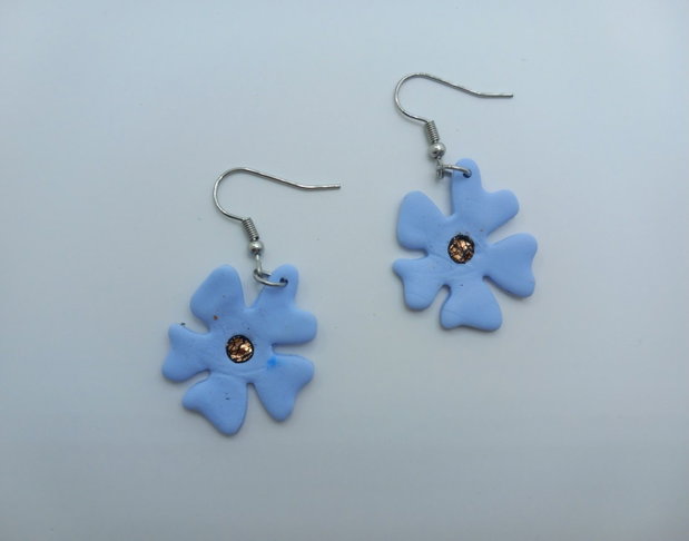 Cercei cu flori bleu
