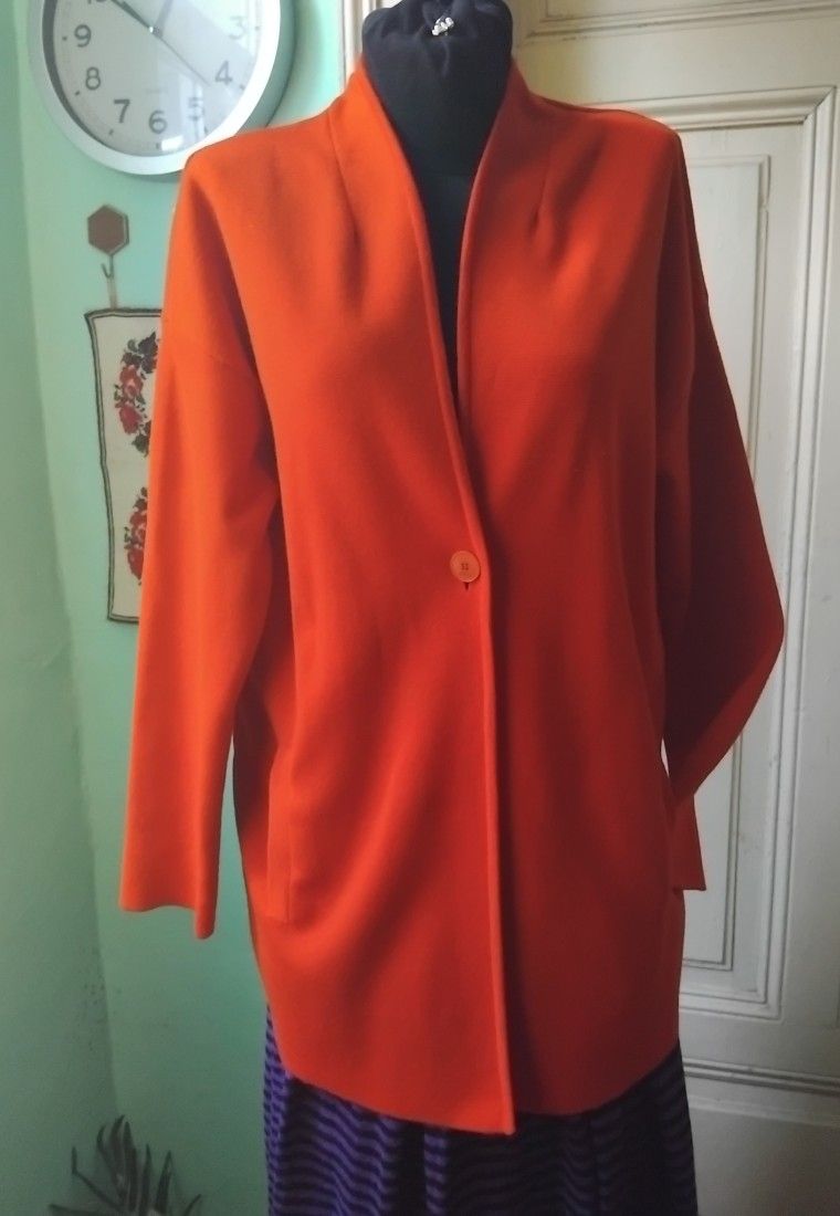 Jachdta/ cardigan lana ,rosu