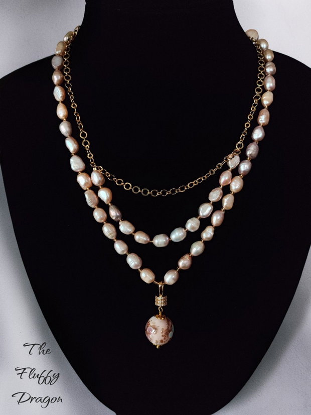 Colier din perle de cultura rose si pandantiv Murano + card reducere 5% pentru cumparaturi ulterioare