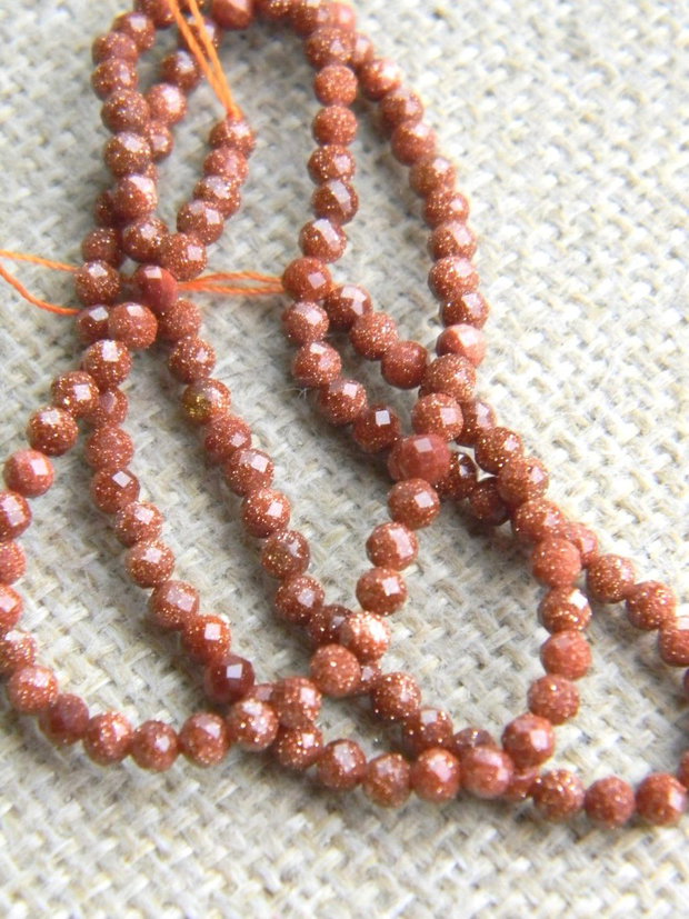Goldstone fatetat 3 mm (F8)