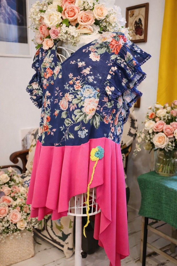 Bluză artistică Larrange volum și feminitate în mișcare