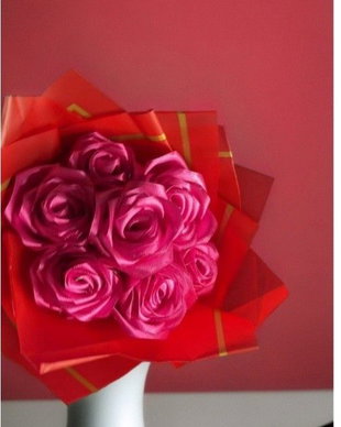 Flori de satin