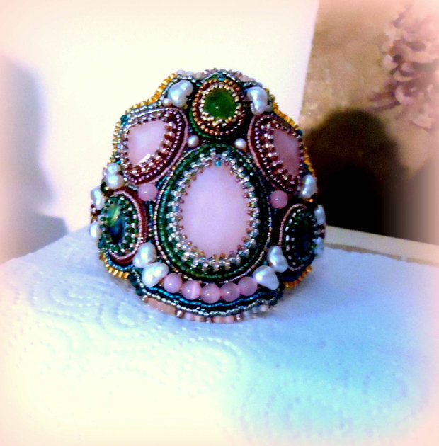 Reducere 50%/ Bratara brodata fixă cuart roze, perle baroq, agate mos flash,