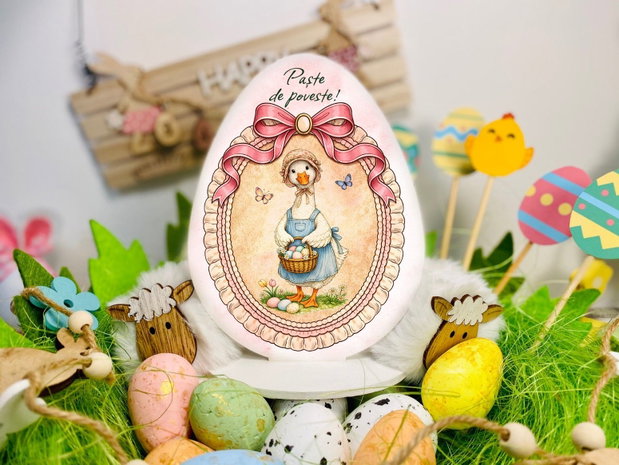 Decoratiune din lemn - Ou de Paste cu gasca - personalizat cu nume