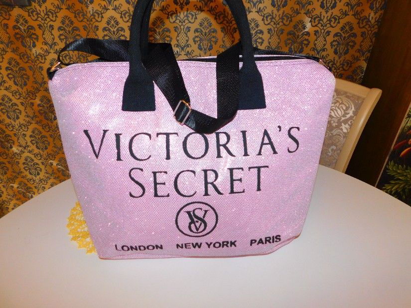 Geanta noua mare, usoara, pentru  calatorii  scurte,  cumparaturi  usoare