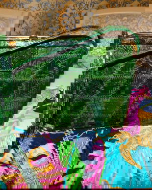 Poseta  vintage deosebita piele  crocodil.  tip caseta, esarfa matase naturala Codello, noua, cadou