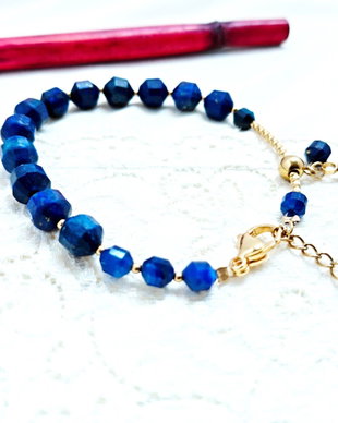 Bratara cu steluta si lapis lazuli