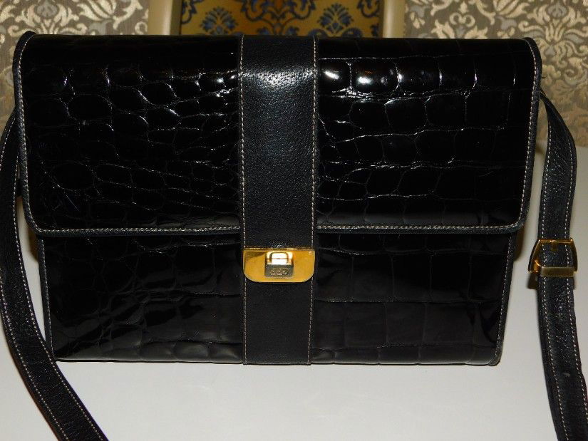 GIANFRANCO FERRE-poseta originala, deosebita, spectaculoasa,manusi noi lina cu pene naturale cadou