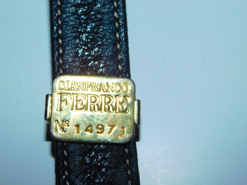 GIANFRANCO FERRE-poseta originala, deosebita, spectaculoasa,manusi noi lina cu pene naturale cadou