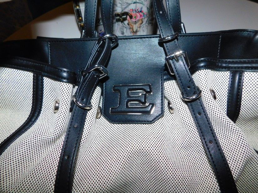 ERMANNO SCERVINO FIRENZE, geanta noua,  deosebita, ceas nou elegant,  cadou,