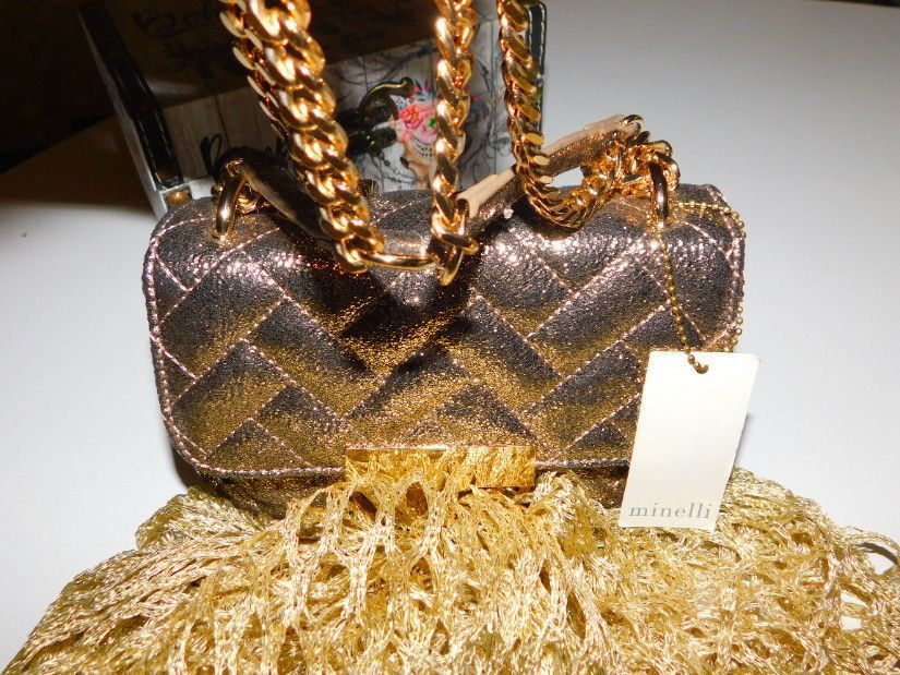 Poseta noua,  MINELLI, eleganta, de ocazie, esarfa Renato Balestra  si brosa noua aurii  asortate