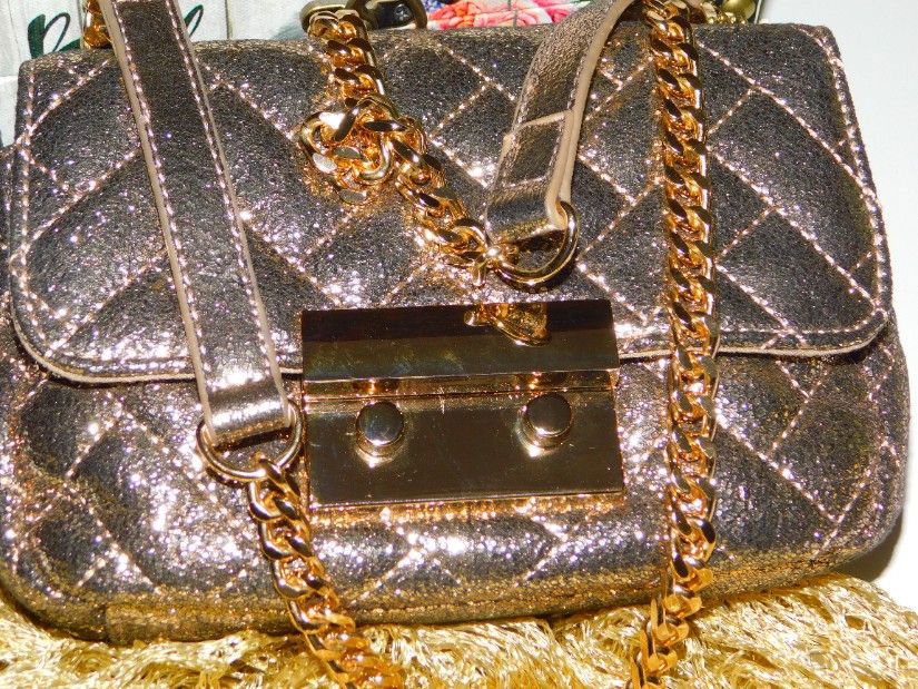 Poseta noua,  MINELLI, eleganta, de ocazie, esarfa Renato Balestra  si brosa noua aurii  asortate