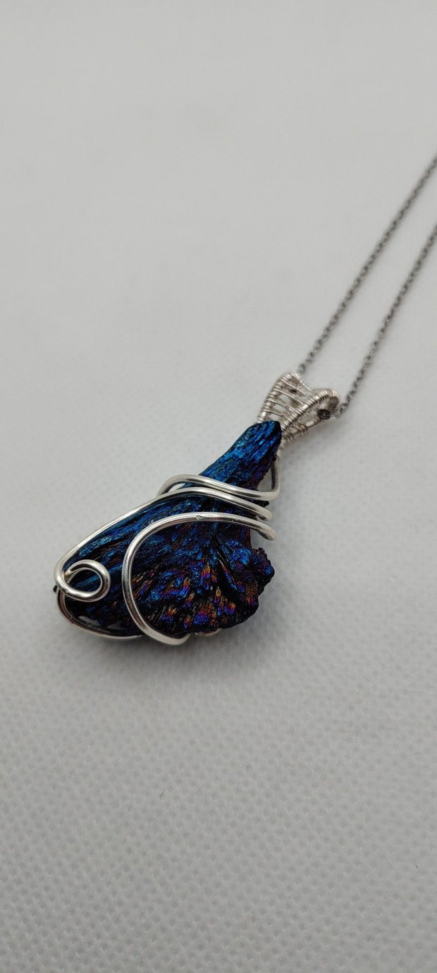 Pandantiv unicat,pandantiv cu kyanite,pandantiv lucrat manual