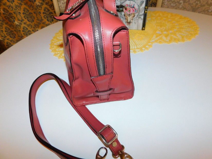 Brand DELCONTE ITALIA, geanta noua, model  deosebit, piele naturala