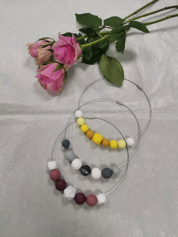 Colier minimalist handmade bijuterie fină pentru femei