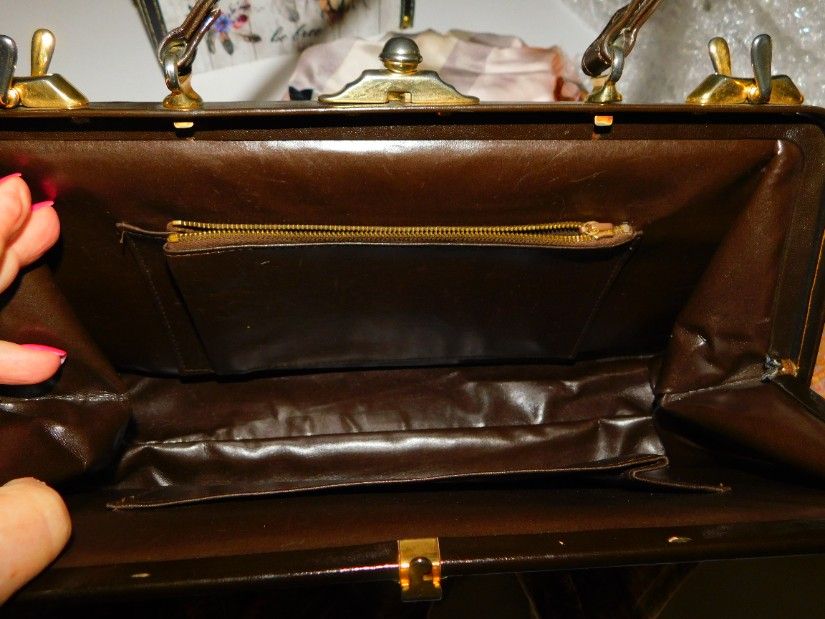 Poseta  vintage  piele naturala , colectie  familie,cadou esarfa  designer matase naturala  asortata