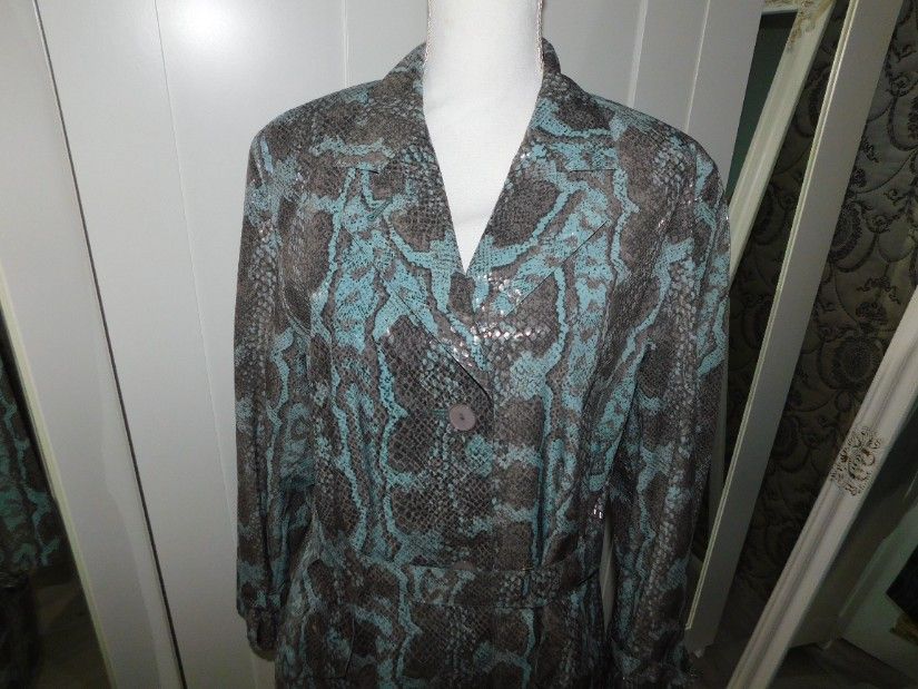 Brand  KEMPER , 46 , trench deosebit, nou, elegant , imbracaminte de lux ,