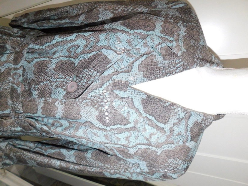 Brand  KEMPER , 46 , trench deosebit, nou, elegant , imbracaminte de lux ,