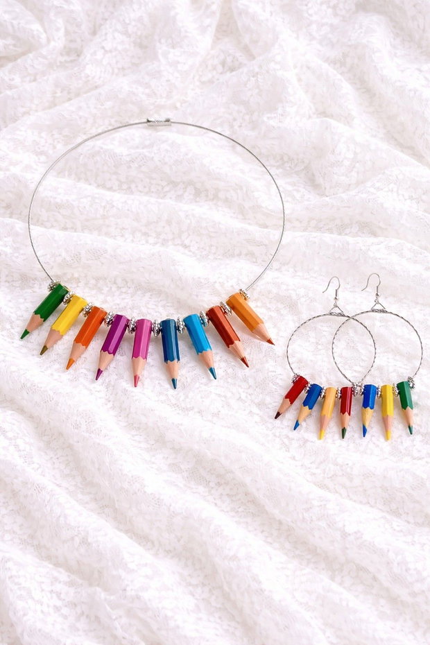 set bijuterii creioane colorate 01955