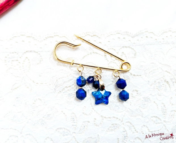 Brosa cu steluta si lapis lazuli