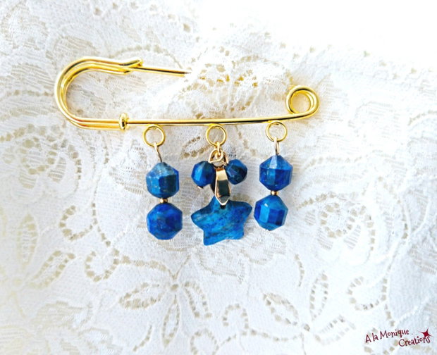 Brosa cu steluta si lapis lazuli