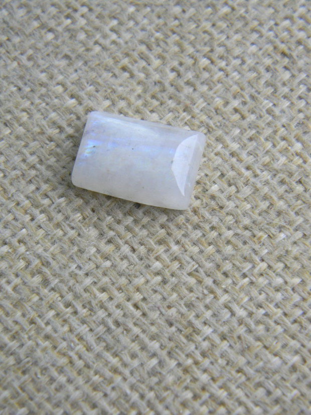 Caboson piatra lunii (C14)
