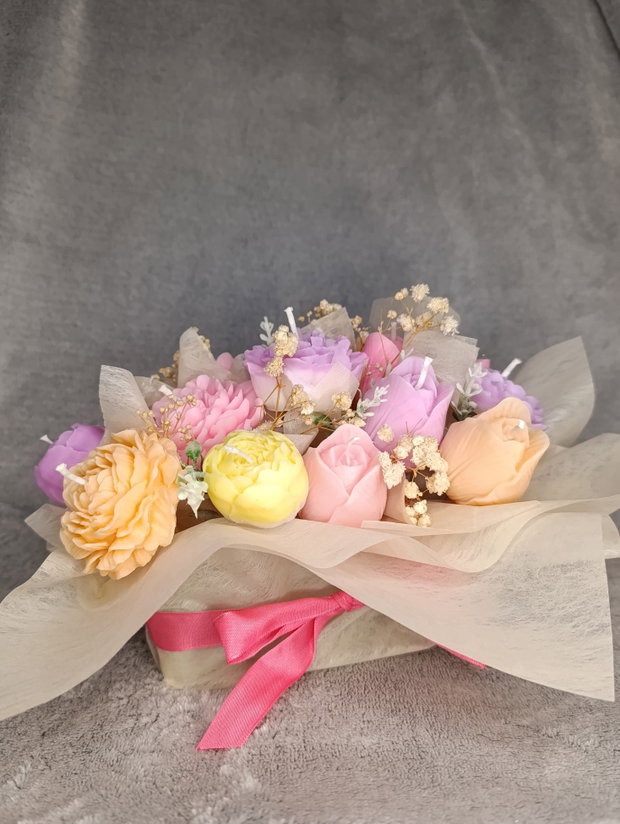Buchet floral artizanal "eternal bloom" - 15 flori din ceară naturală de cocos