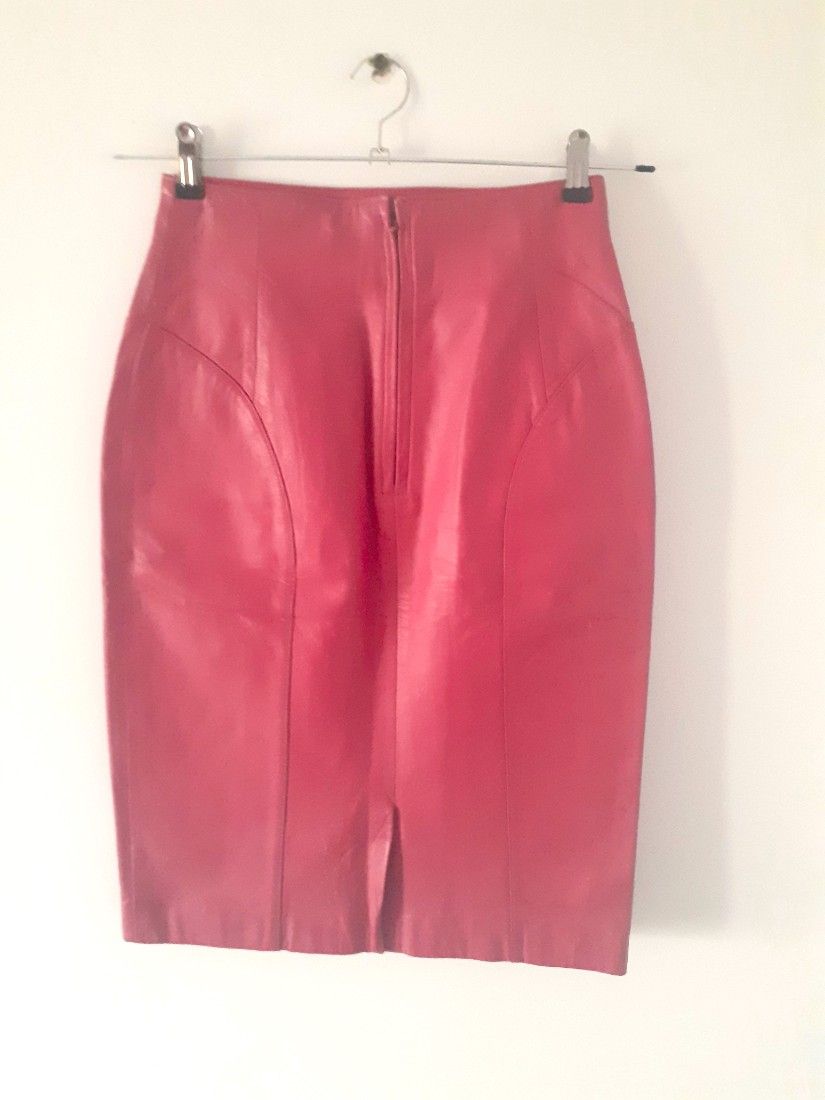 FUSTA DE PIELE ROZ INCHIS