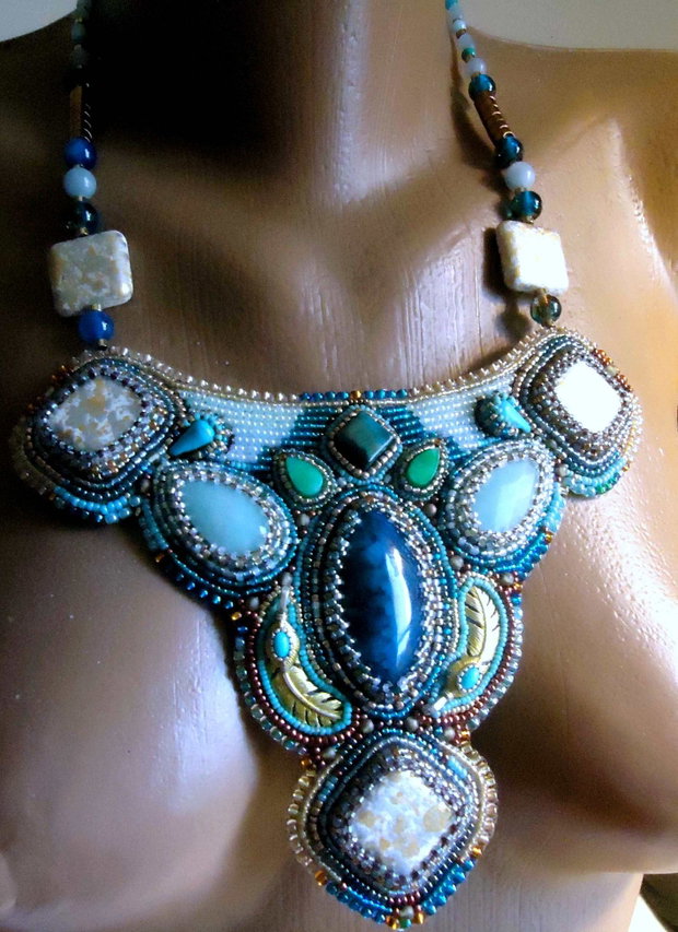 Redus 3 zile !! Dark blue tiger eye- colier pietre broderie , podoabe pe viata, unic, irepetabil