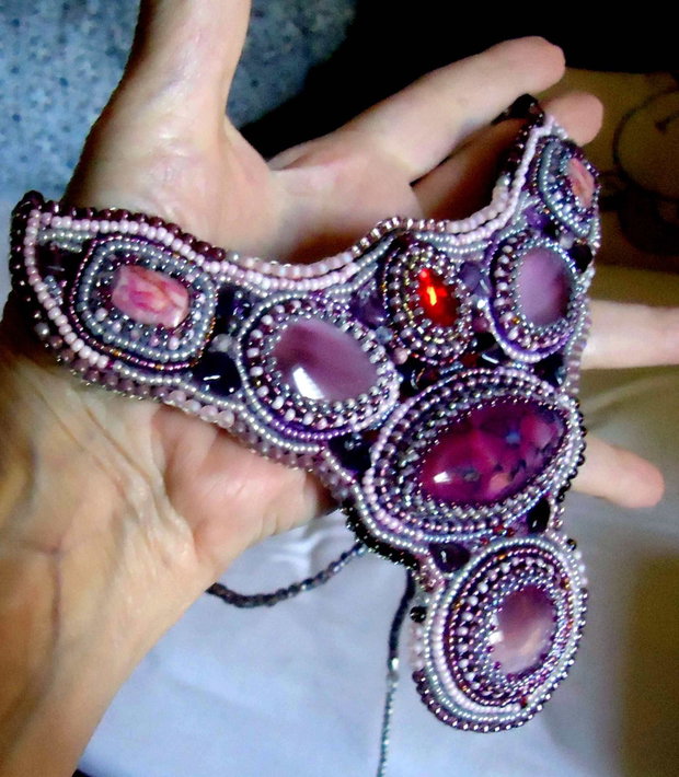 Redus 3 zile !! Dark blue tiger eye- colier pietre broderie , podoabe pe viata, unic, irepetabil