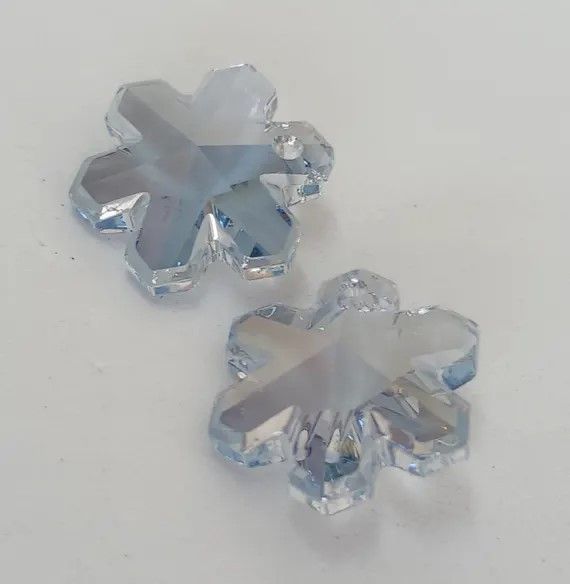 Pandantiv Swarovski - fulg de nea 30 mm (6704-BLSH)